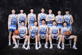终以独特的